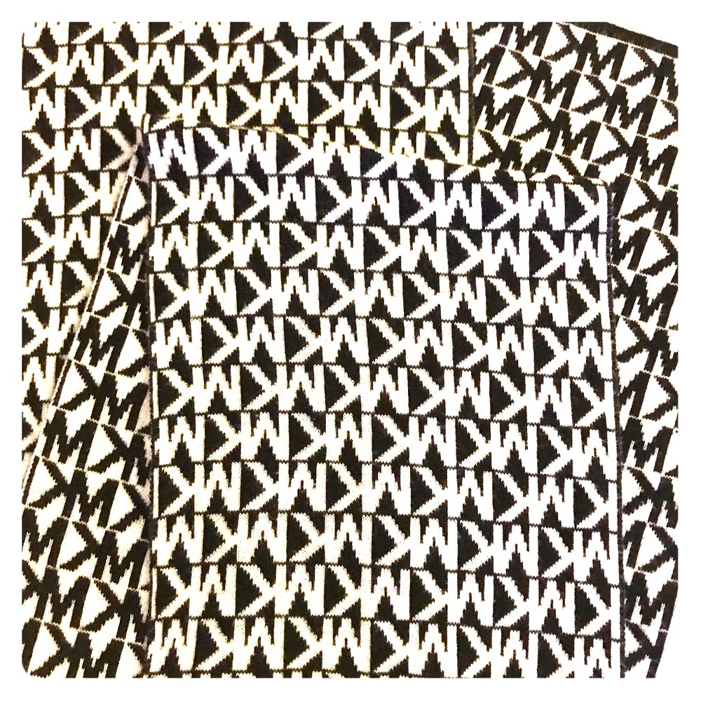 Micheal Kors Scarf